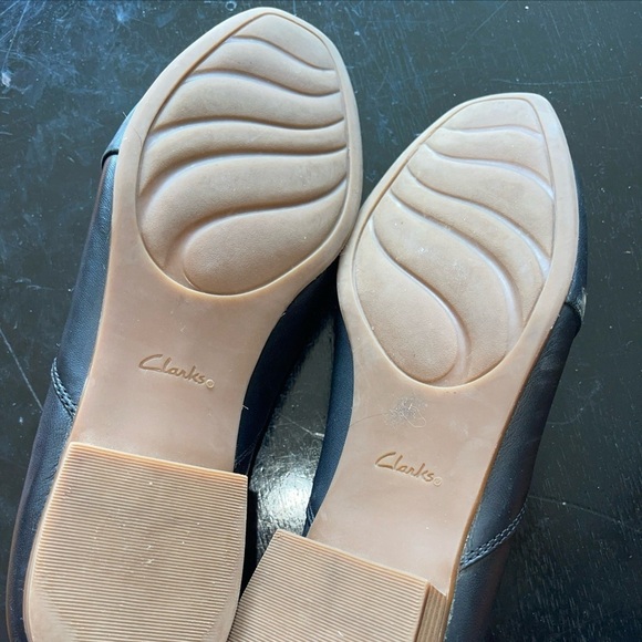 Clarks Women's Juliet Palm Loafer Size 11 Flat Slip On Shoe Black Leather Casual - Picture 6 of 6